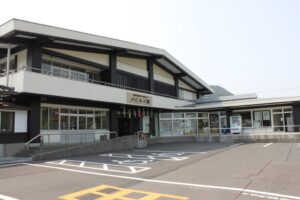 パピルス館